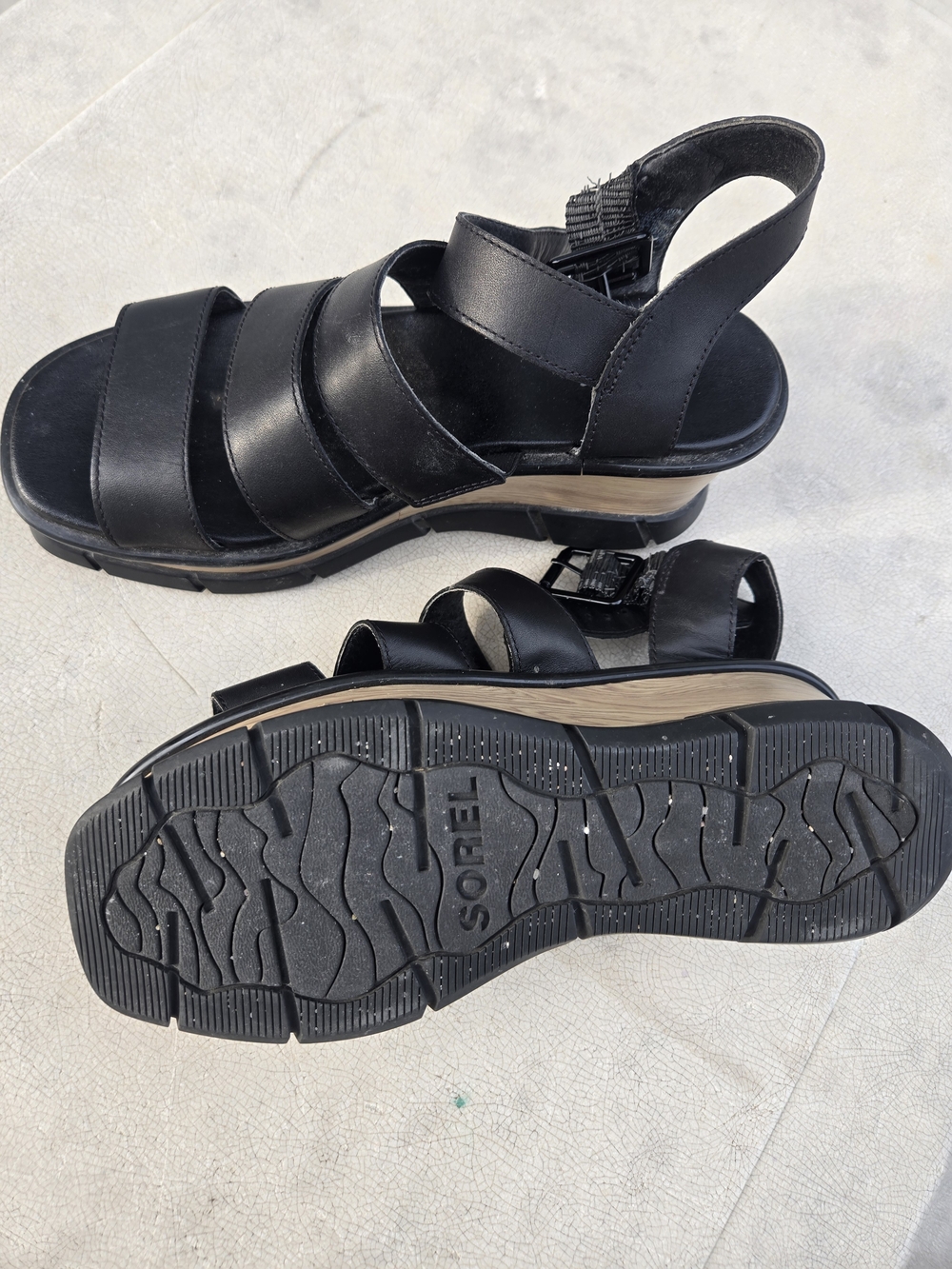 Women's Sorel Black Platform Wedge Sandals - Sleek Strappy Design Size 7 - Picture 5 of 5